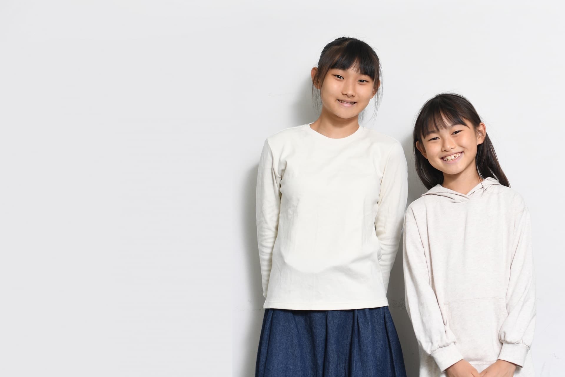仲良く並ぶ子どもたち
